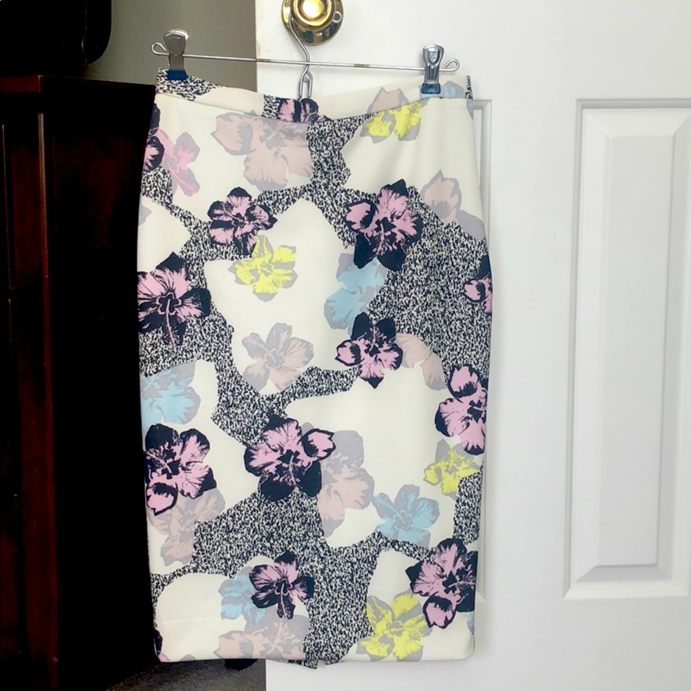Floral pencil skirt